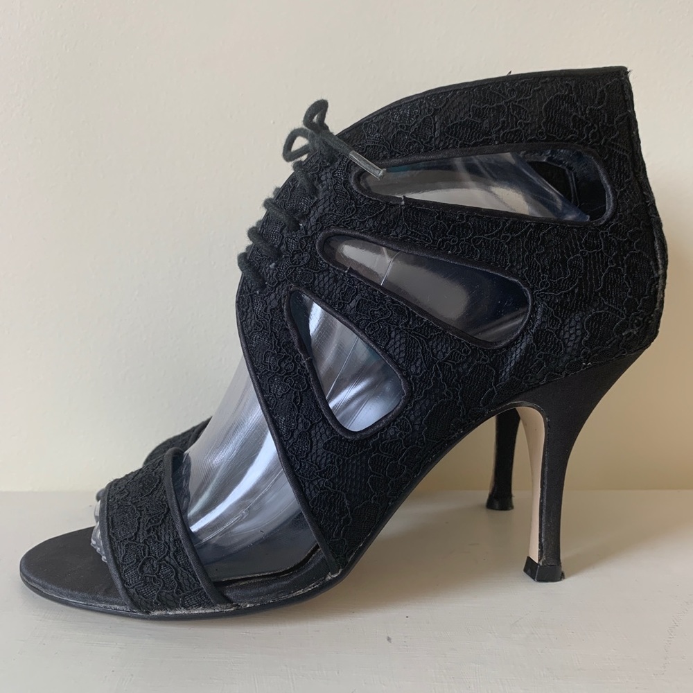Colorific Womens Black Lace Cut Out 3.5”Heels Size 8.5 Victoria’s Secret